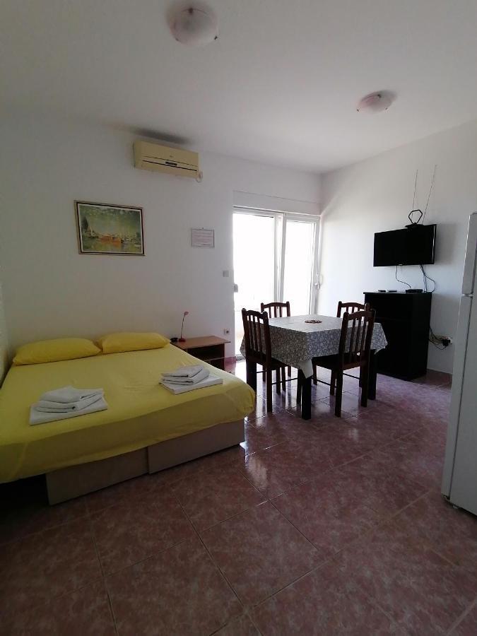 Apartments Coric Башка-Вода Екстер'єр фото