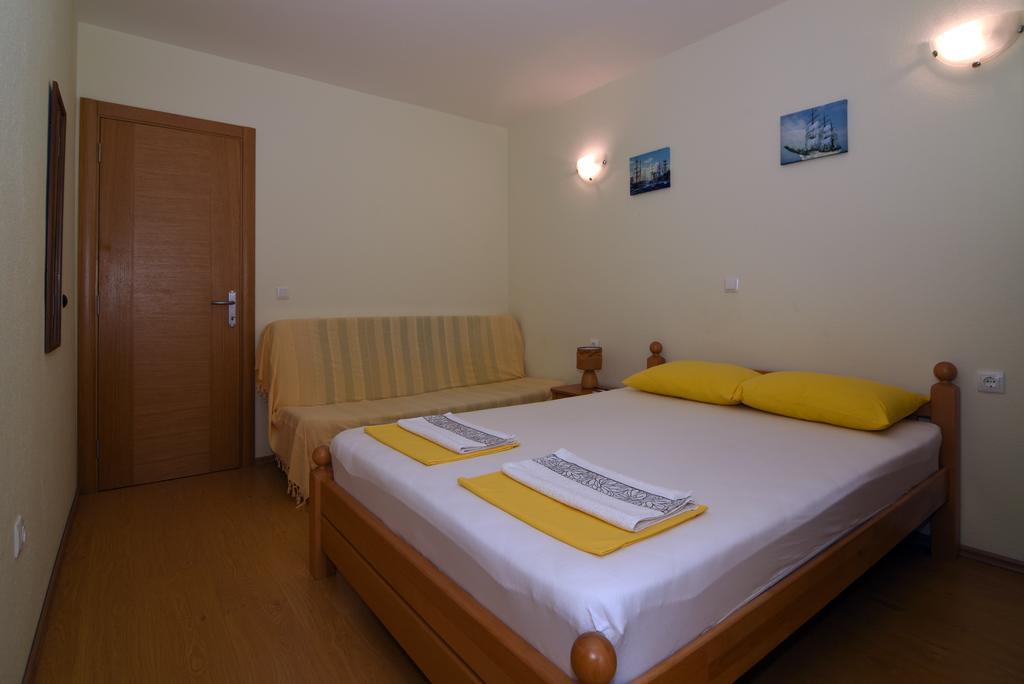 Apartments Coric Башка-Вода Екстер'єр фото