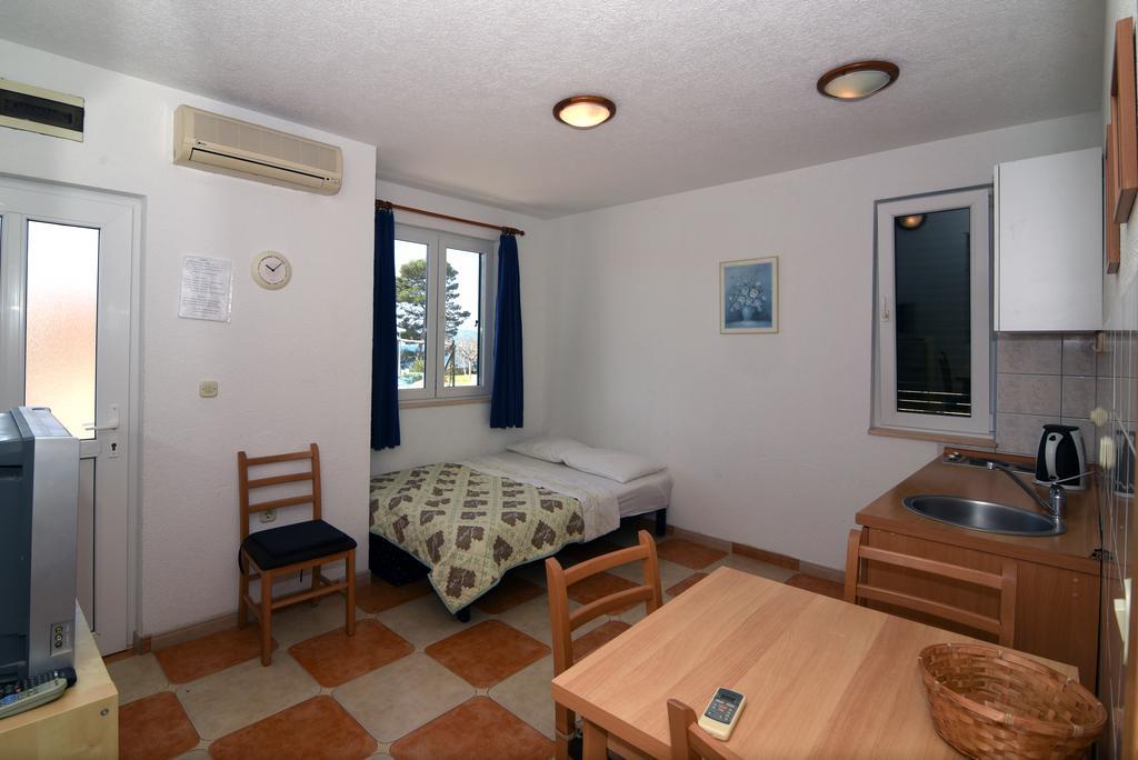 Apartments Coric Башка-Вода Екстер'єр фото